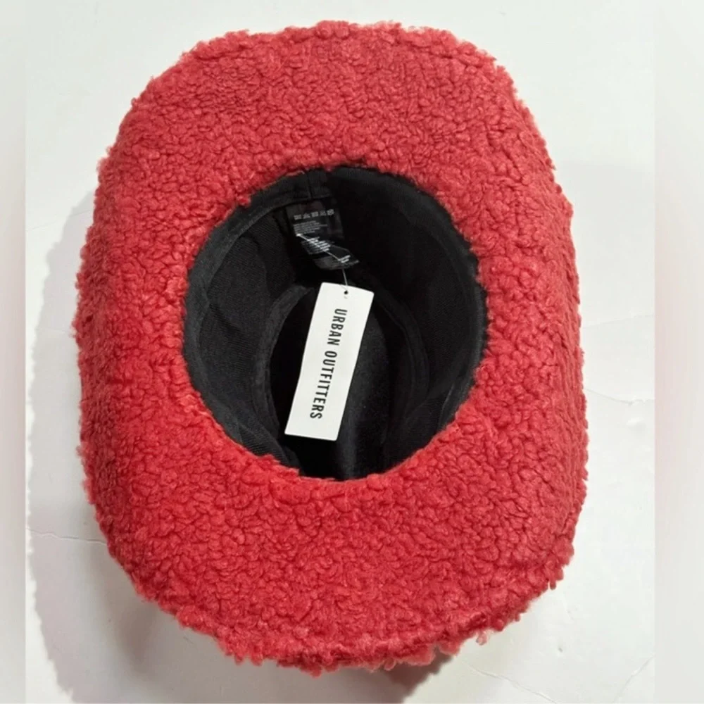 - SOLD - NEW UO Sherpa Cowboy Hat - Picture 4 of 5